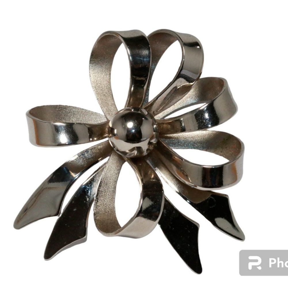 Vintage Silver Tone Loopy Bow Brooch Pin
